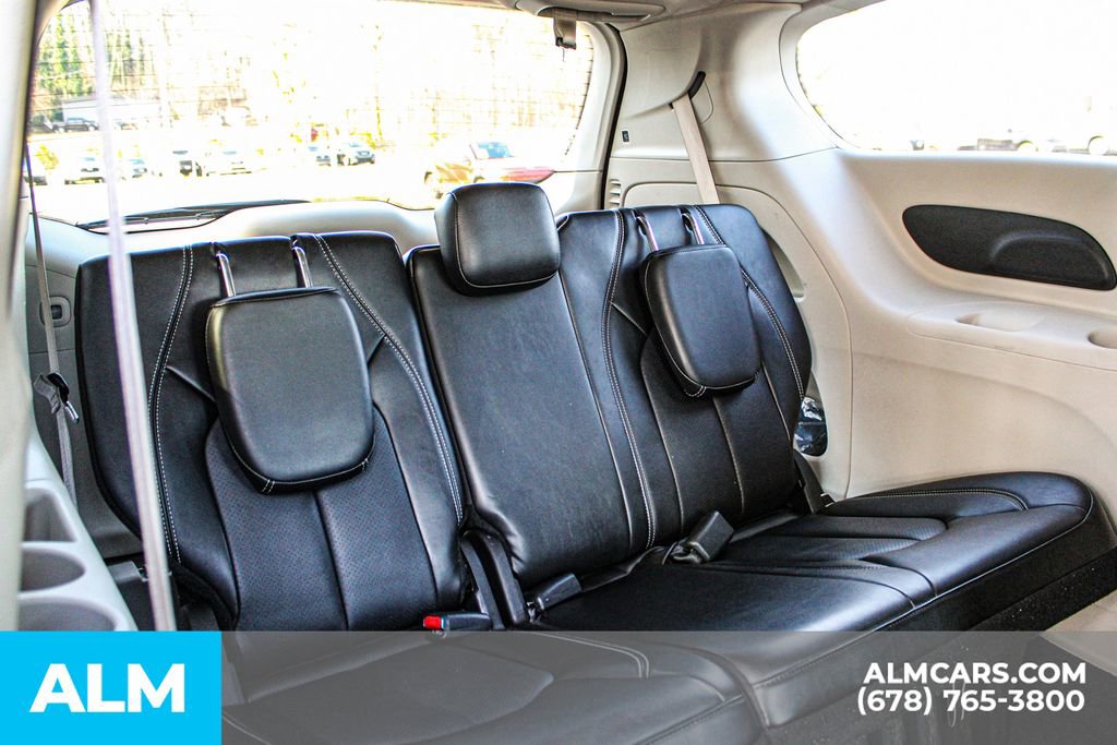 2024 Chrysler Pacifica Touring-L