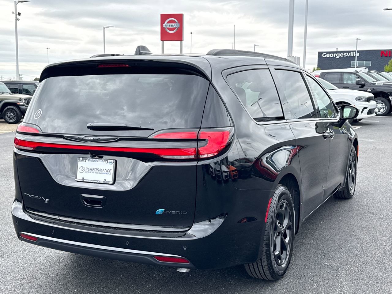 2026 Chrysler Pacifica Premium