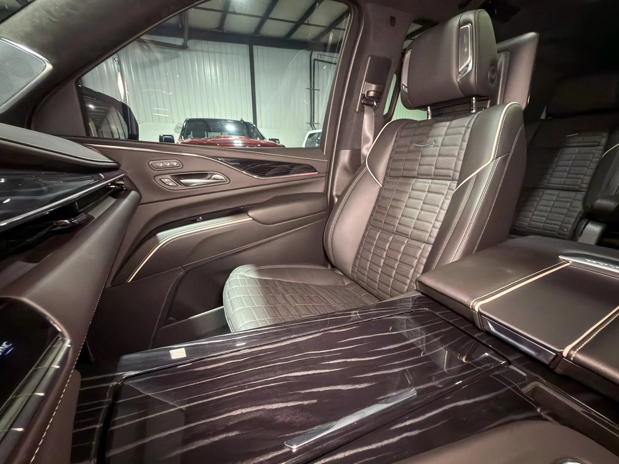 2024 Cadillac Escalade-V V-Series - Photo 31