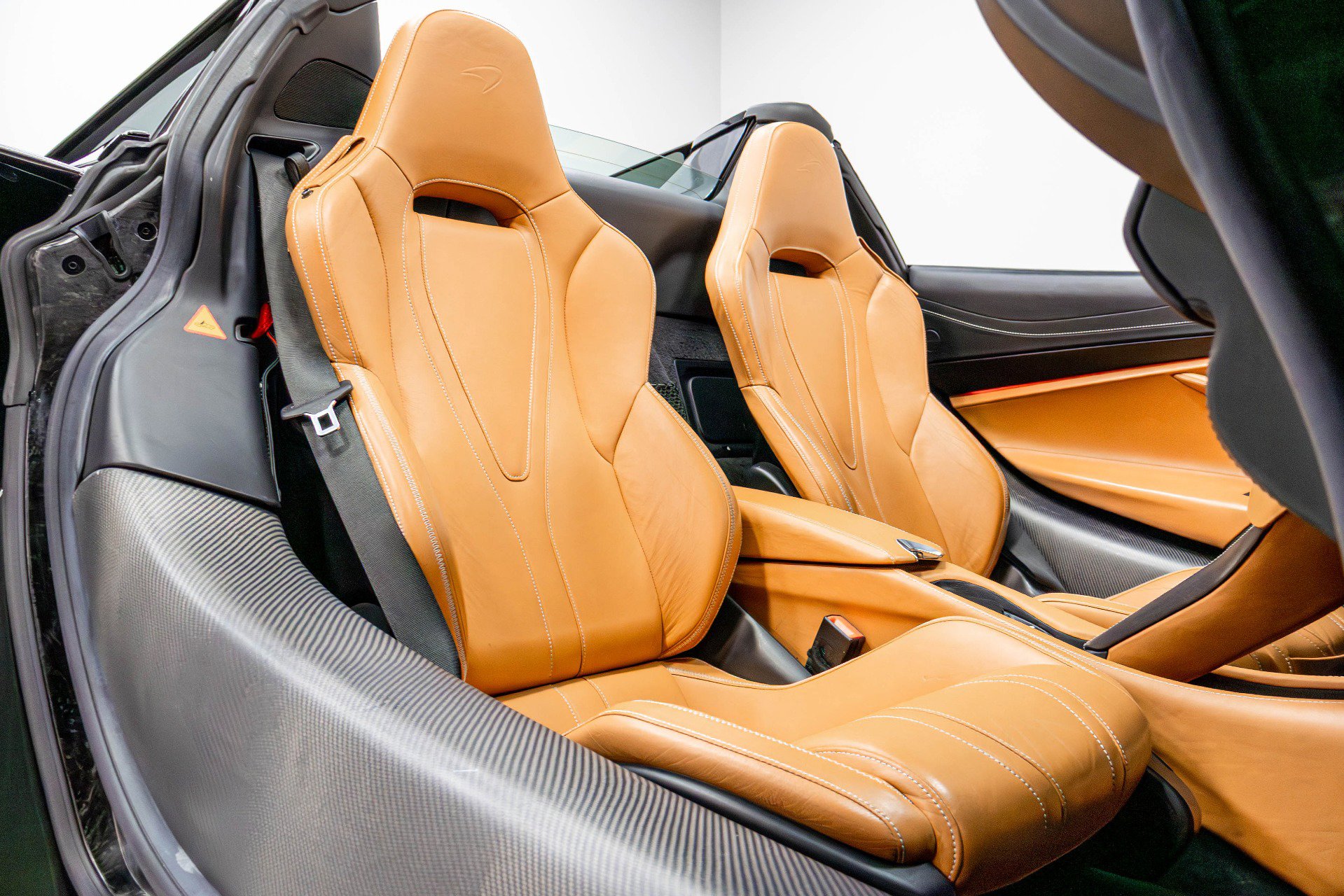 Used 2019 McLaren 720S Luxury photo 23