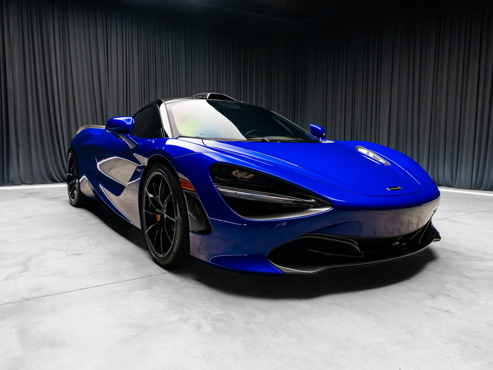 Used 2018 McLaren 720S Luxury photo 23