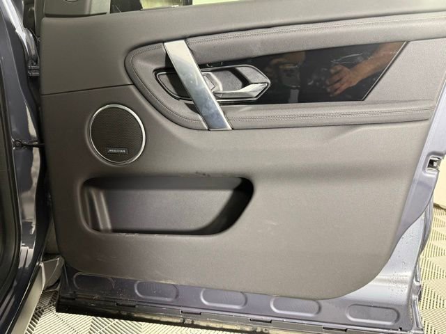 2025 Land Rover Discovery Sport S