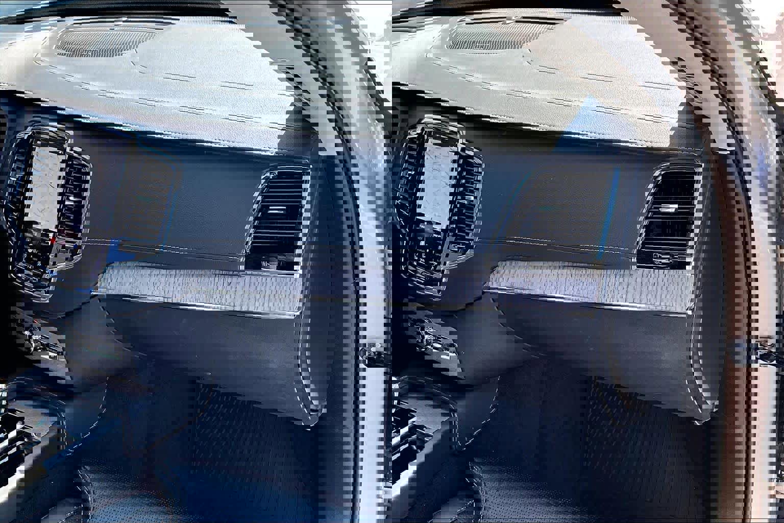 2023 Volvo Xc90 B6 Ultimate