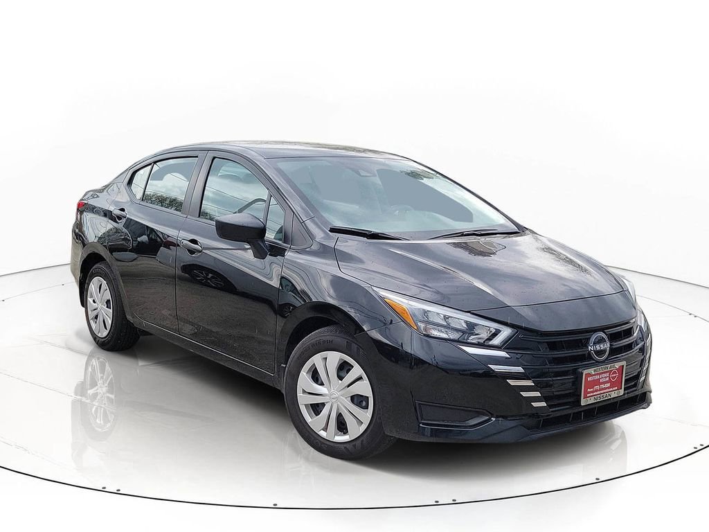 New 2025 Nissan Versa S w/ Trunk Package