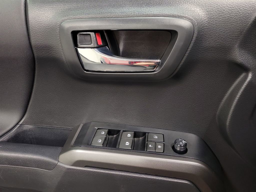 2023 Toyota Tacoma TRD Off-Road