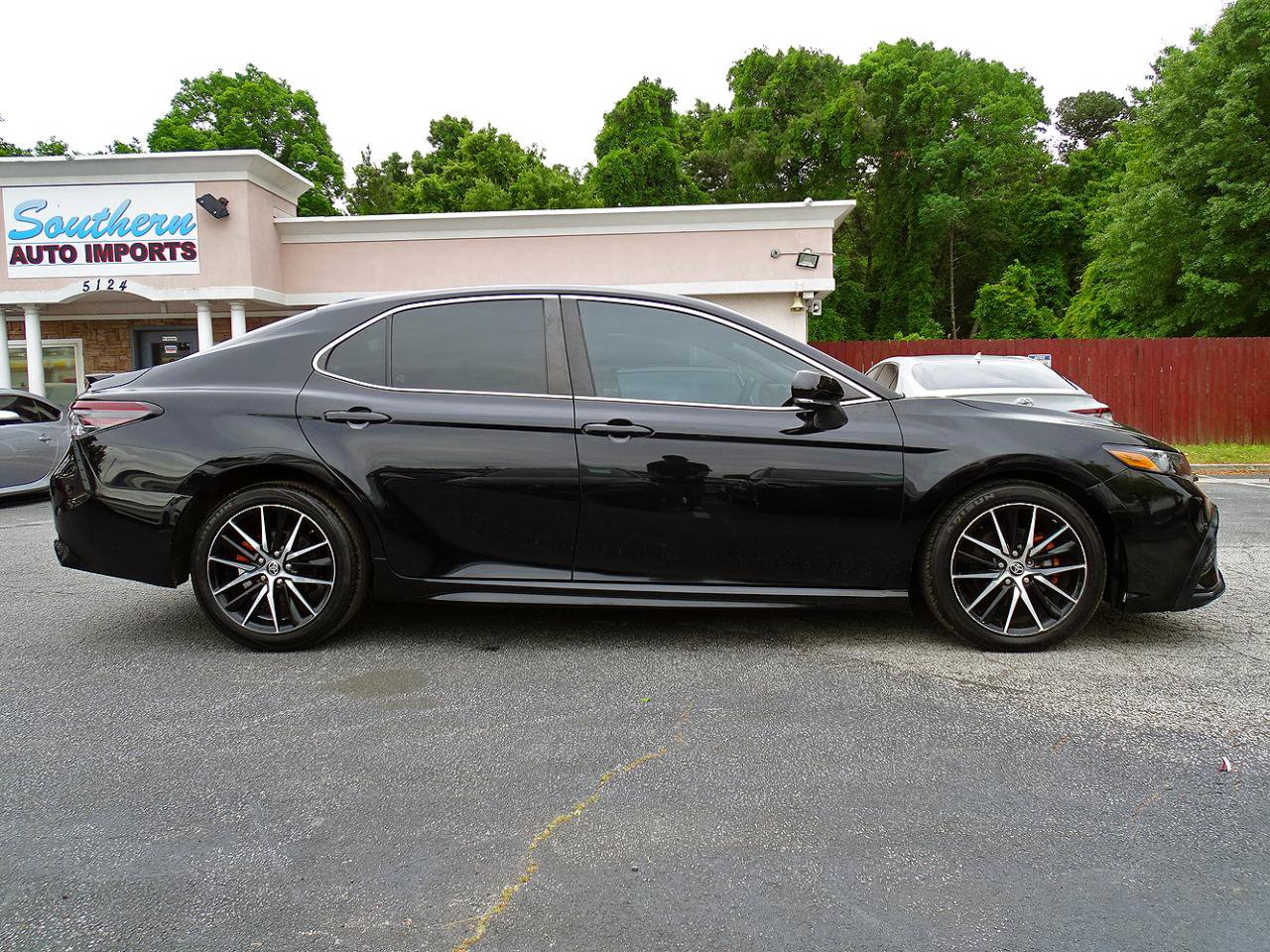2022 Toyota Camry SE