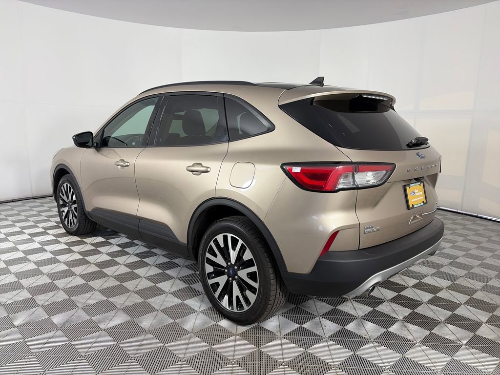 2020 Ford Escape SE Sport