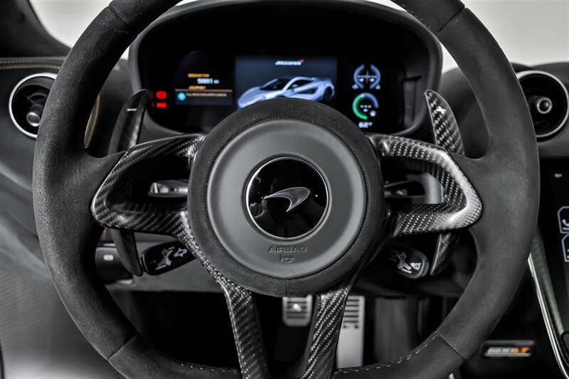 Used 2019 McLaren 600LT photo 40
