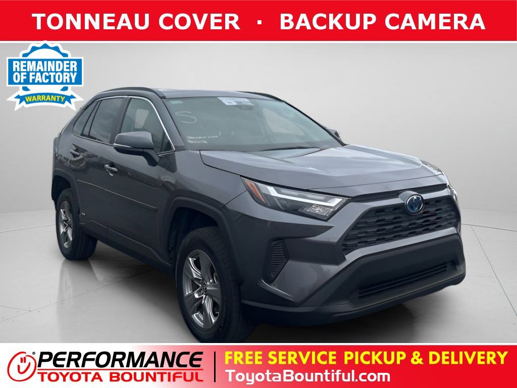 2024 Toyota RAV4 LE