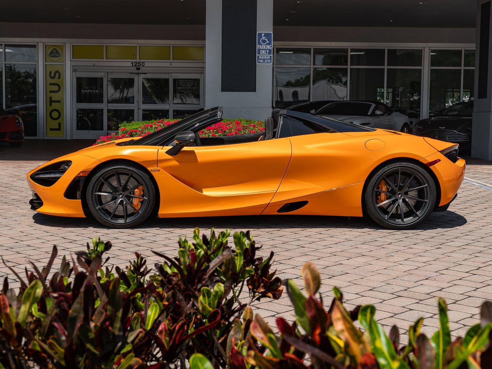 Used 2022 McLaren 720S Performance photo 37
