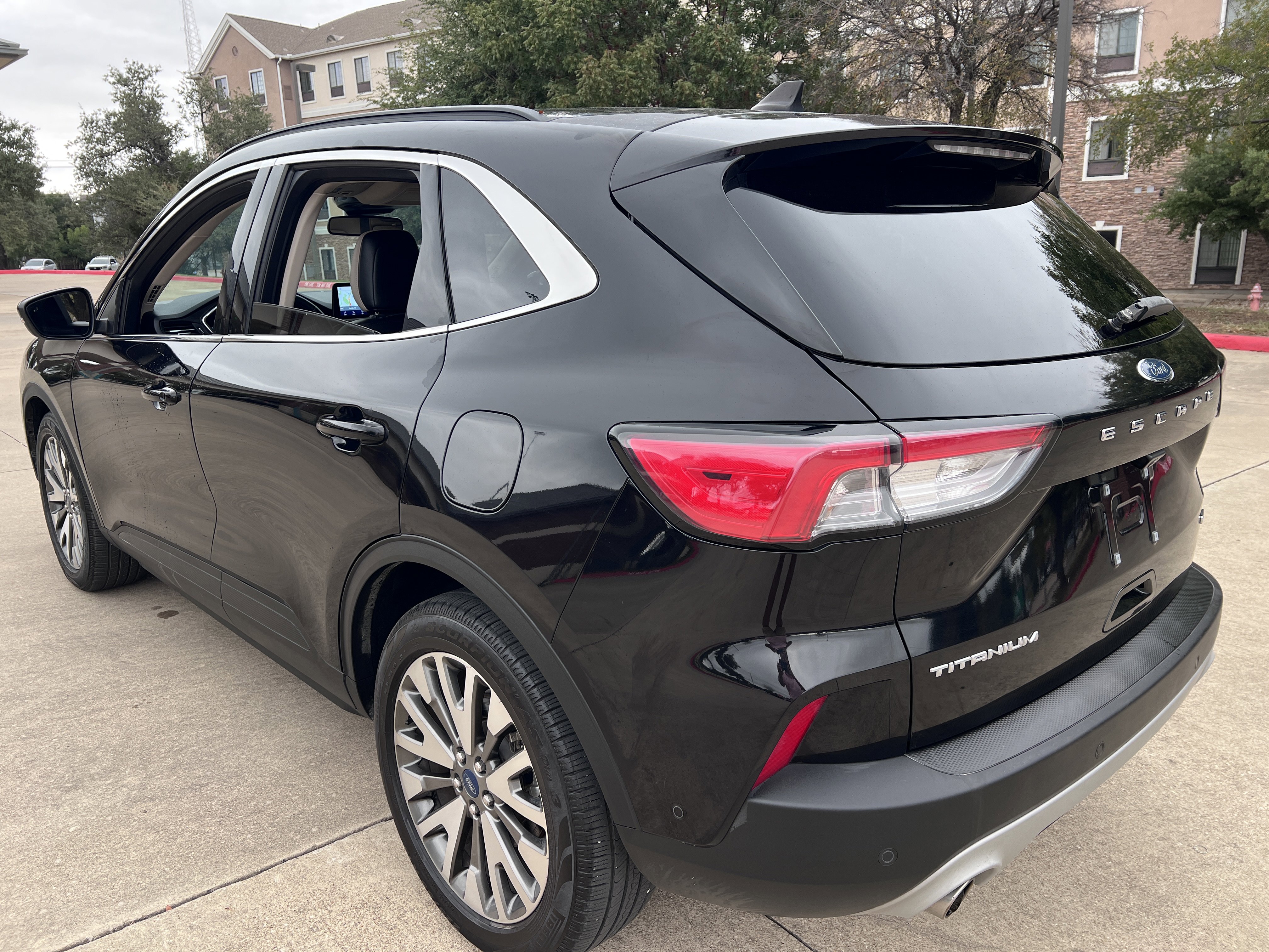 2020 Ford Escape Titanium