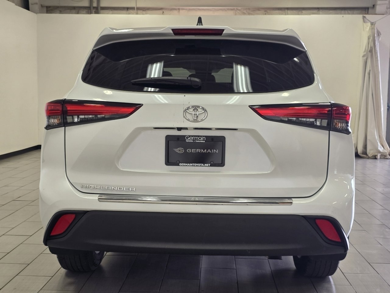 2023 Toyota Highlander L