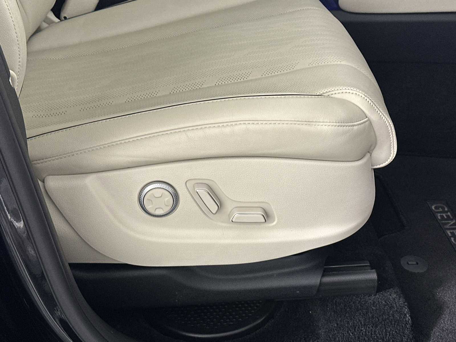 2023 Genesis Gv80 2.5T