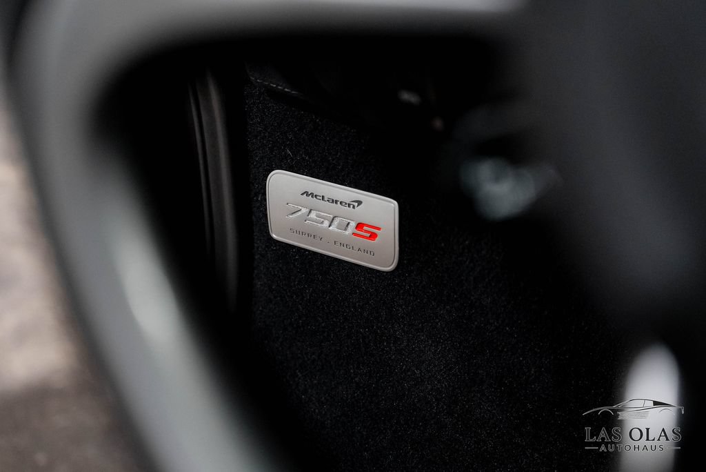 Used 2026 McLaren 750S Spider photo 42