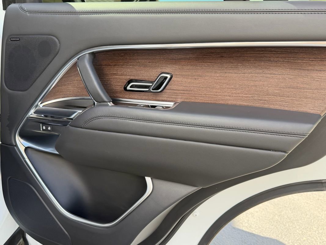 2023 Land Rover Range Rover SE