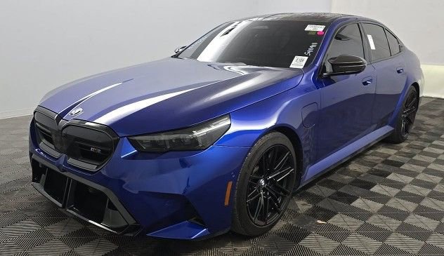 Used 2025 BMW M5 w/ Carbon Package