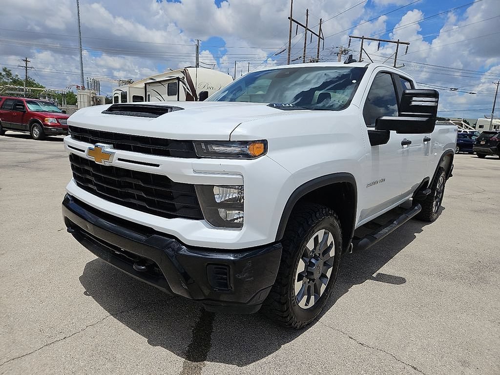 Used 2024 Chevrolet Silverado 2500 Custom w/ Custom Convenience Package