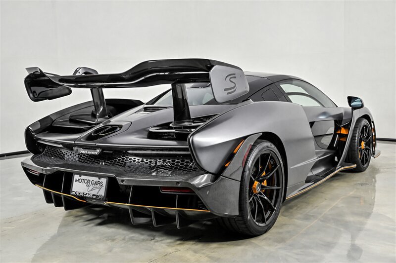 Used 2019 McLaren Senna photo 7