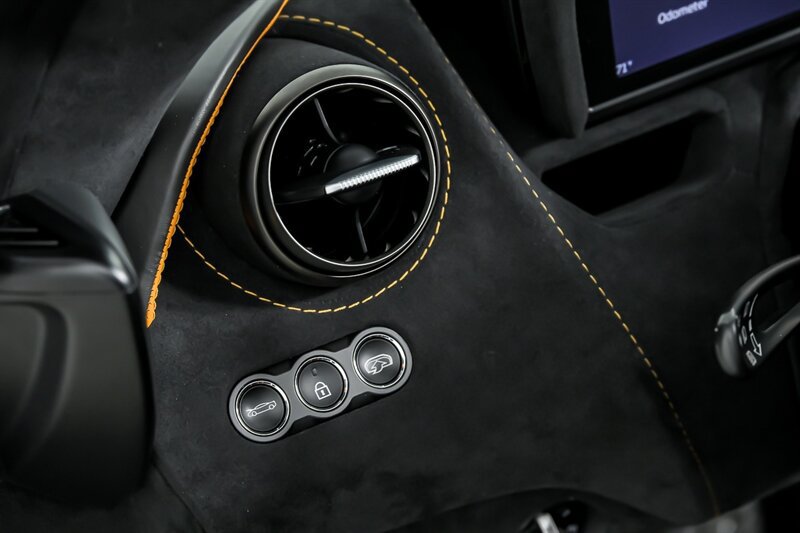 Used 2020 McLaren 720S Performance photo 31