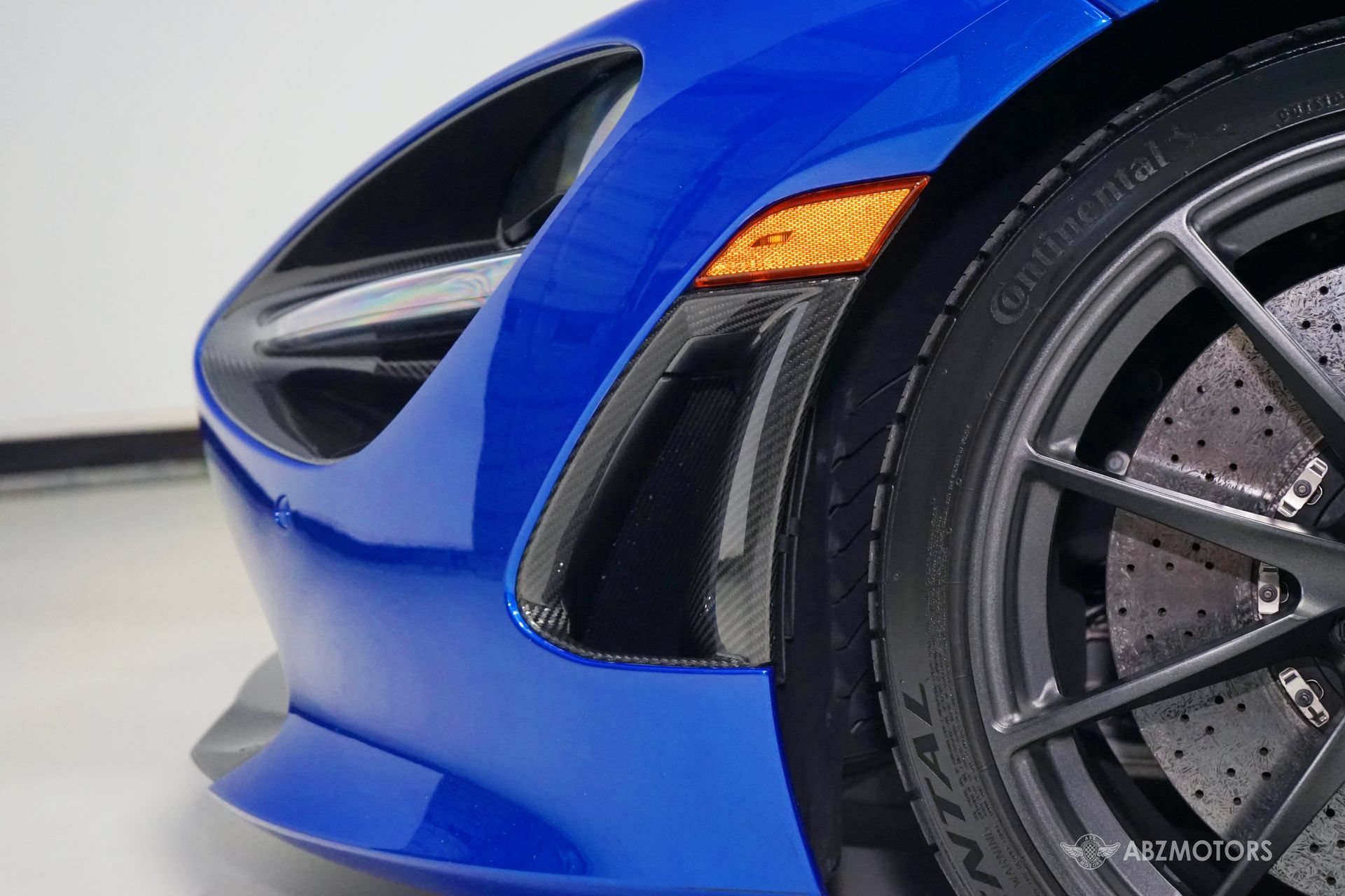 Used 2018 McLaren 720S Performance photo 13