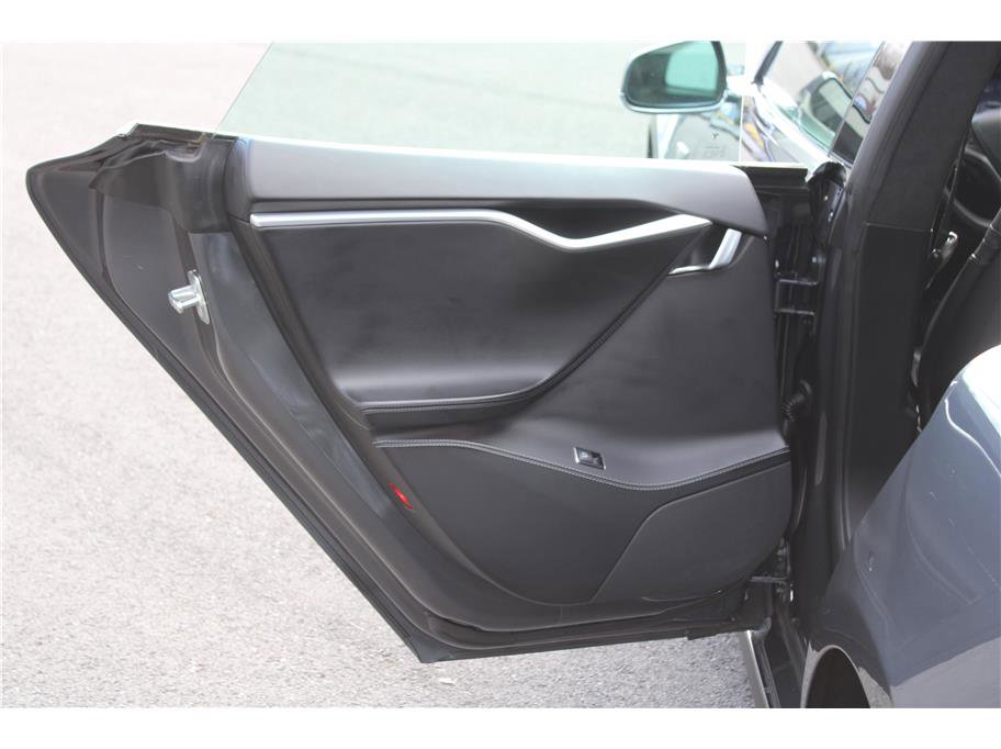 2015 Tesla Model S 85D