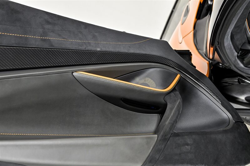 Used 2020 McLaren 720S Performance photo 16
