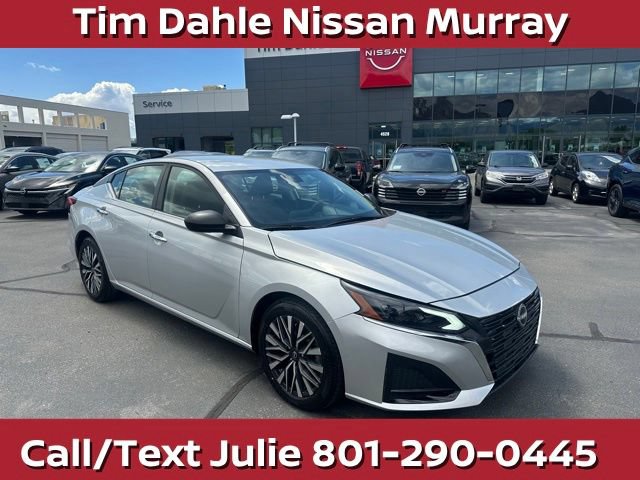 Used 2024 Nissan Altima 2.5 SV