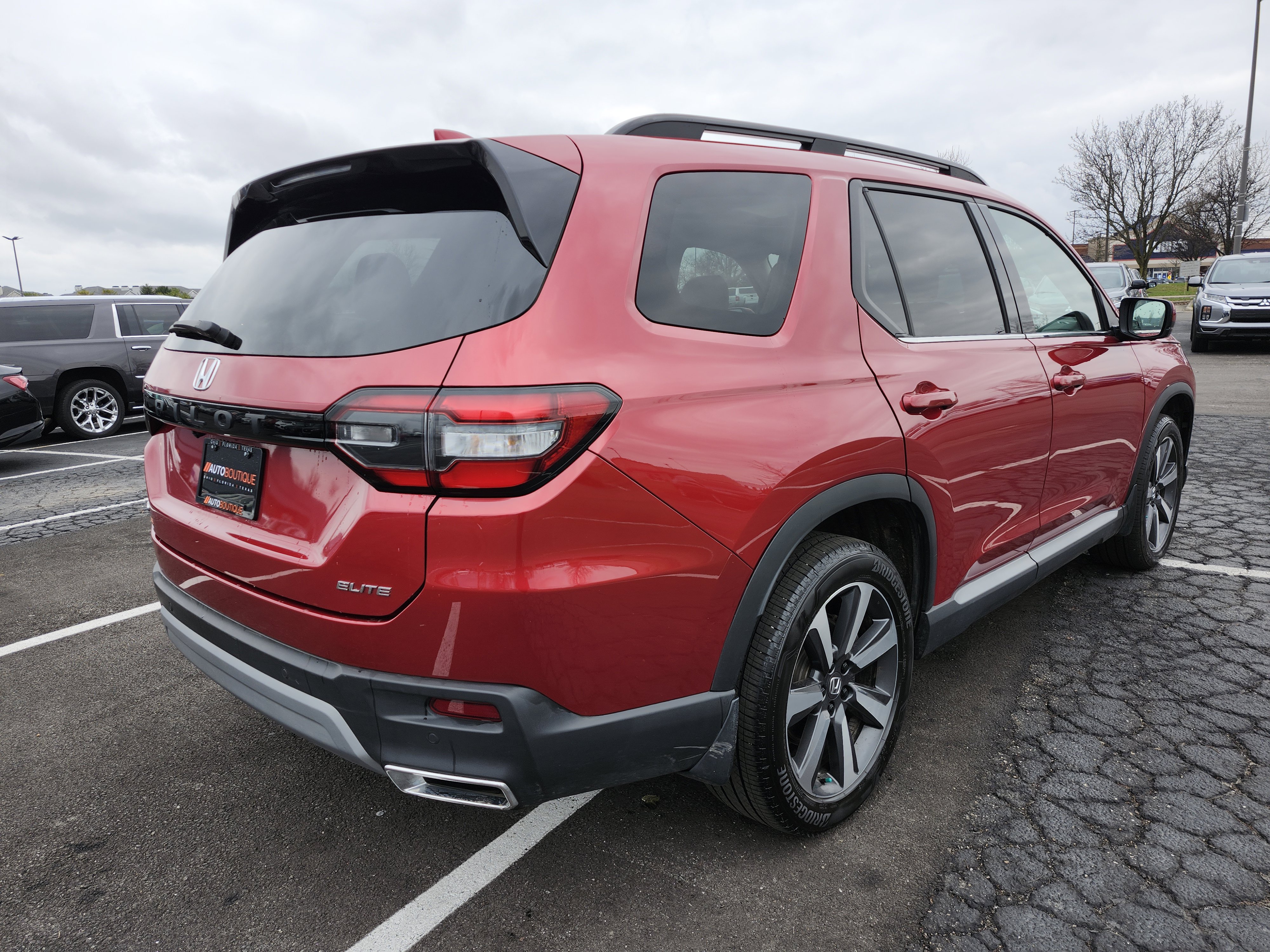 2023 Honda Pilot Elite