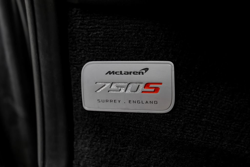 Used 2026 McLaren 750S Spider photo 36