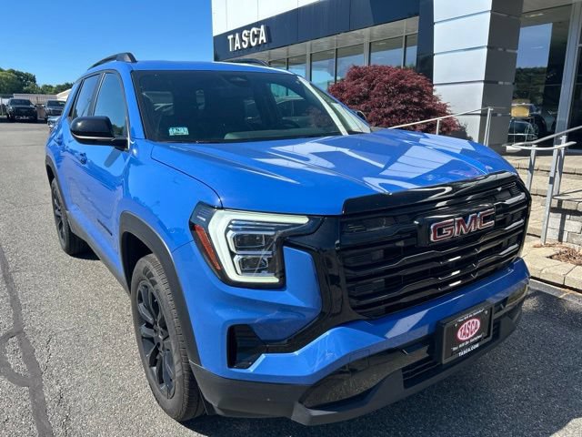 Used 2026 GMC Terrain Elevation w/ Elevation Premium Package