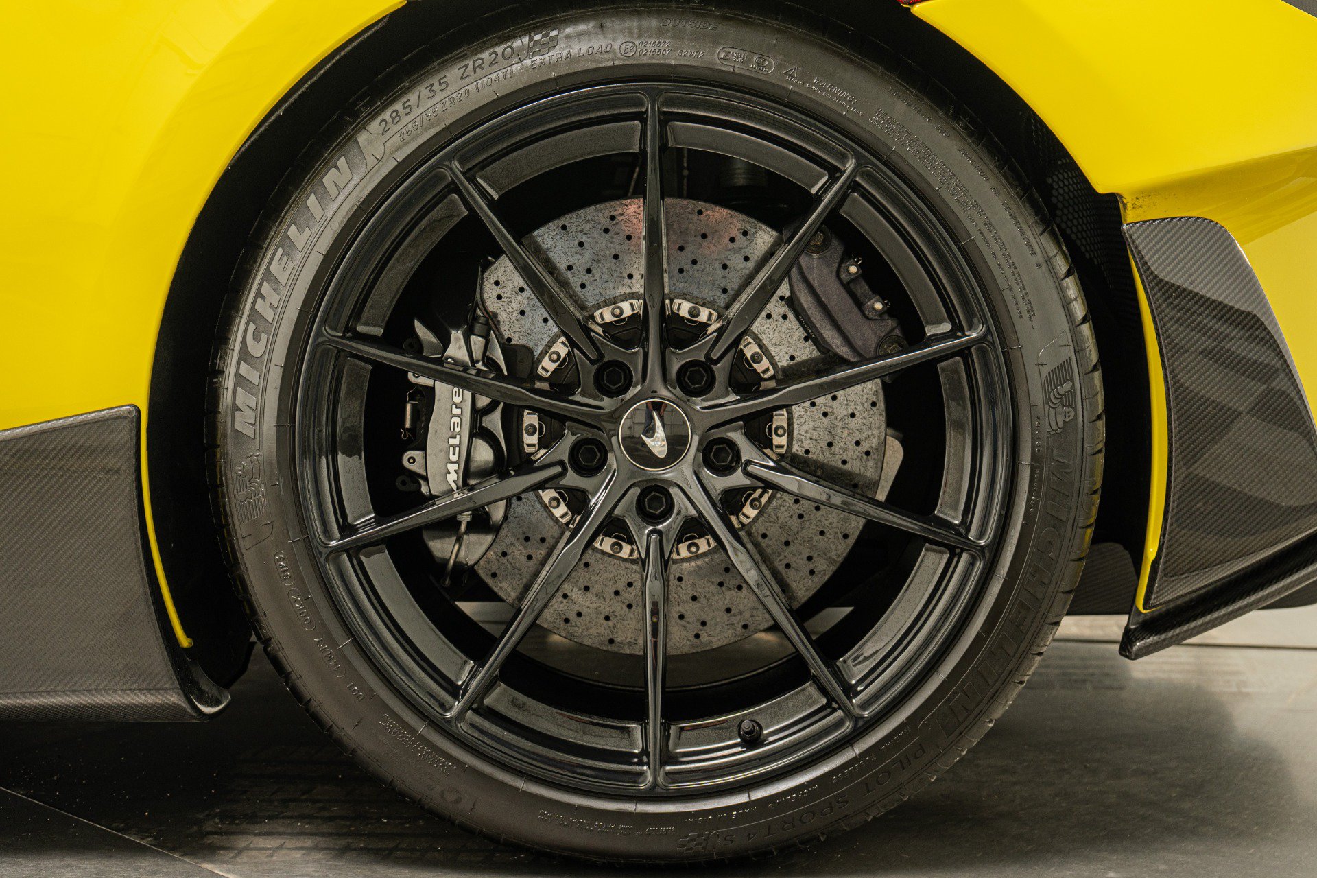 Used 2019 McLaren 600LT photo 11