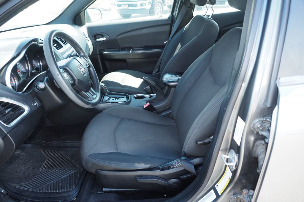 2013 Dodge Avenger SE