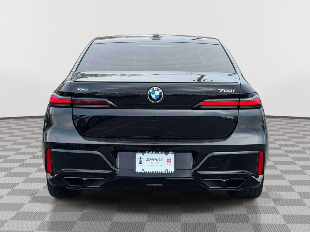 2023 BMW 760i xDrive