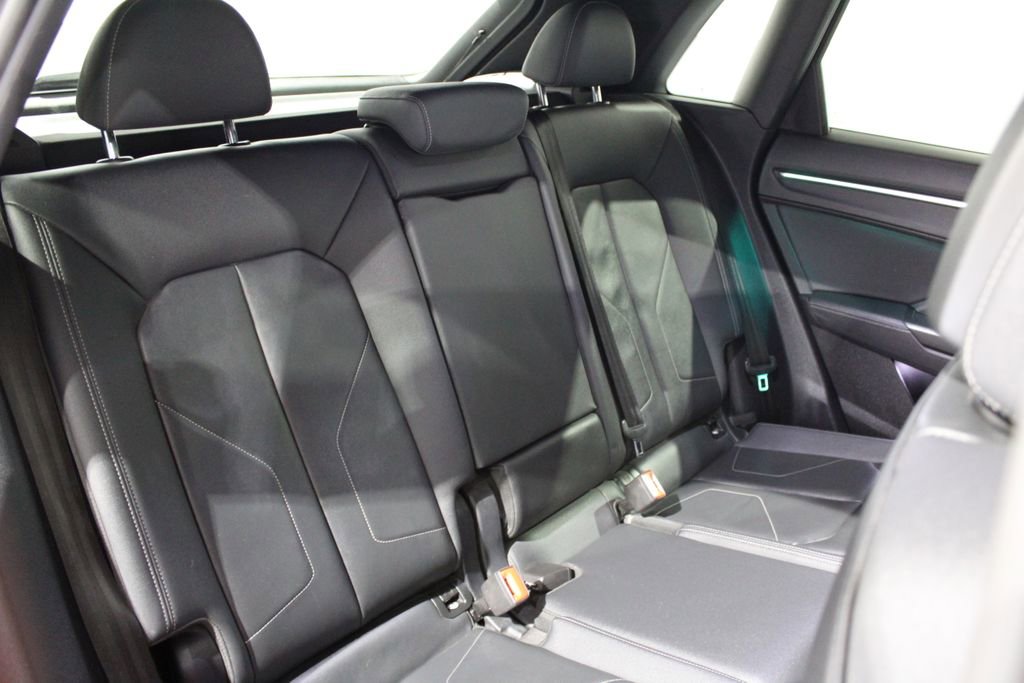 2022 Audi Q3 2.0T Premium Plus