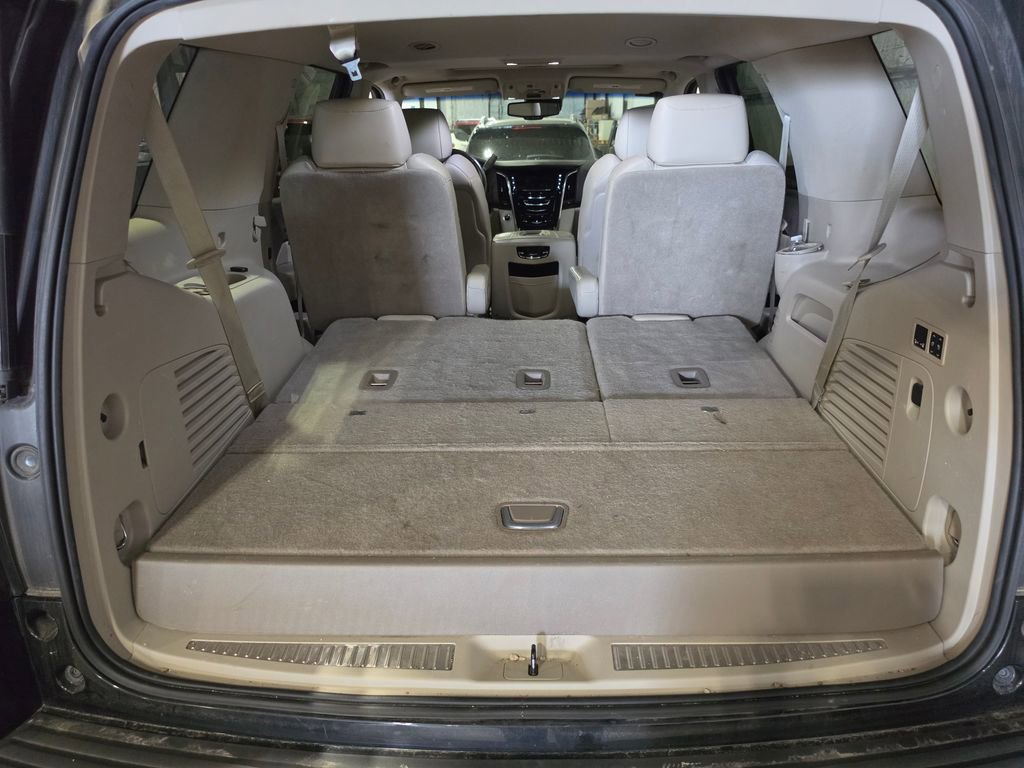 2015 Cadillac Escalade Luxury