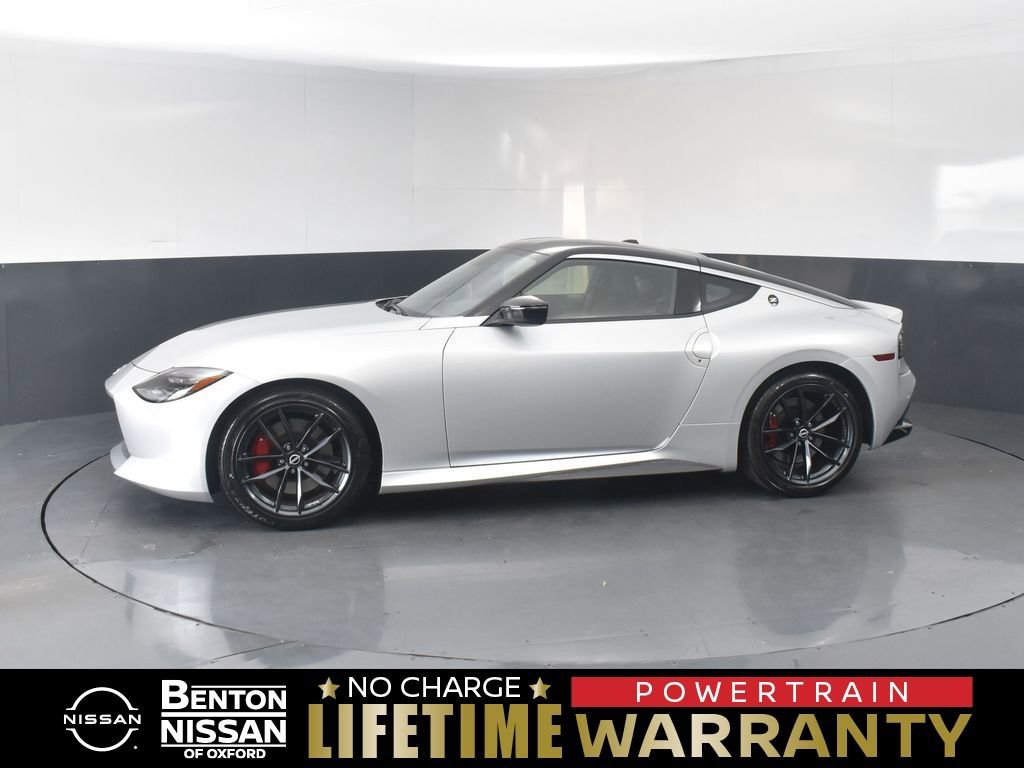 New 2025 Nissan Z Performance w/ Floor Mat Package
