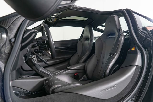 Used 2018 McLaren 720S photo 15