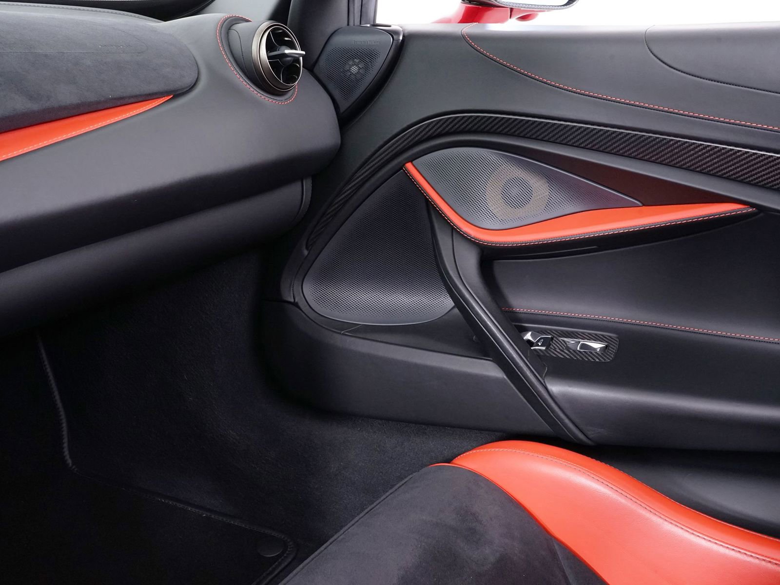 Used 2020 McLaren 720S Spider photo 25
