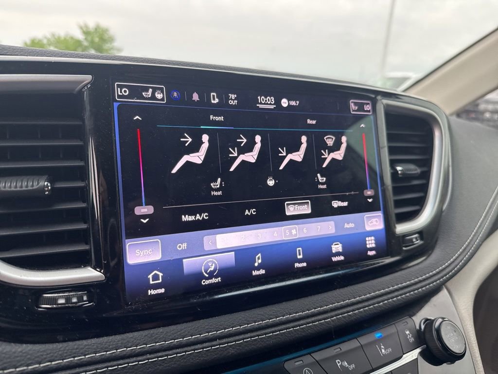 2022 Chrysler Pacifica Touring-L