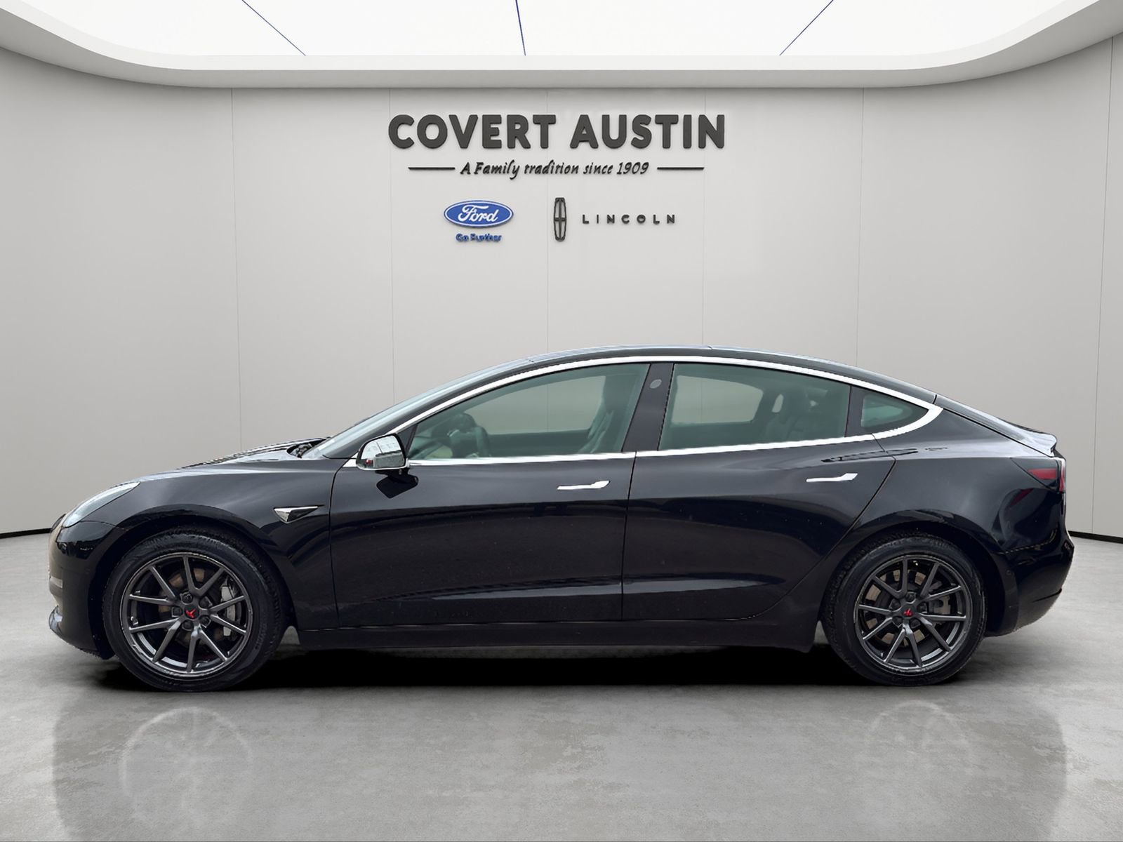 2019 Tesla Model 3 Standard Range Plus