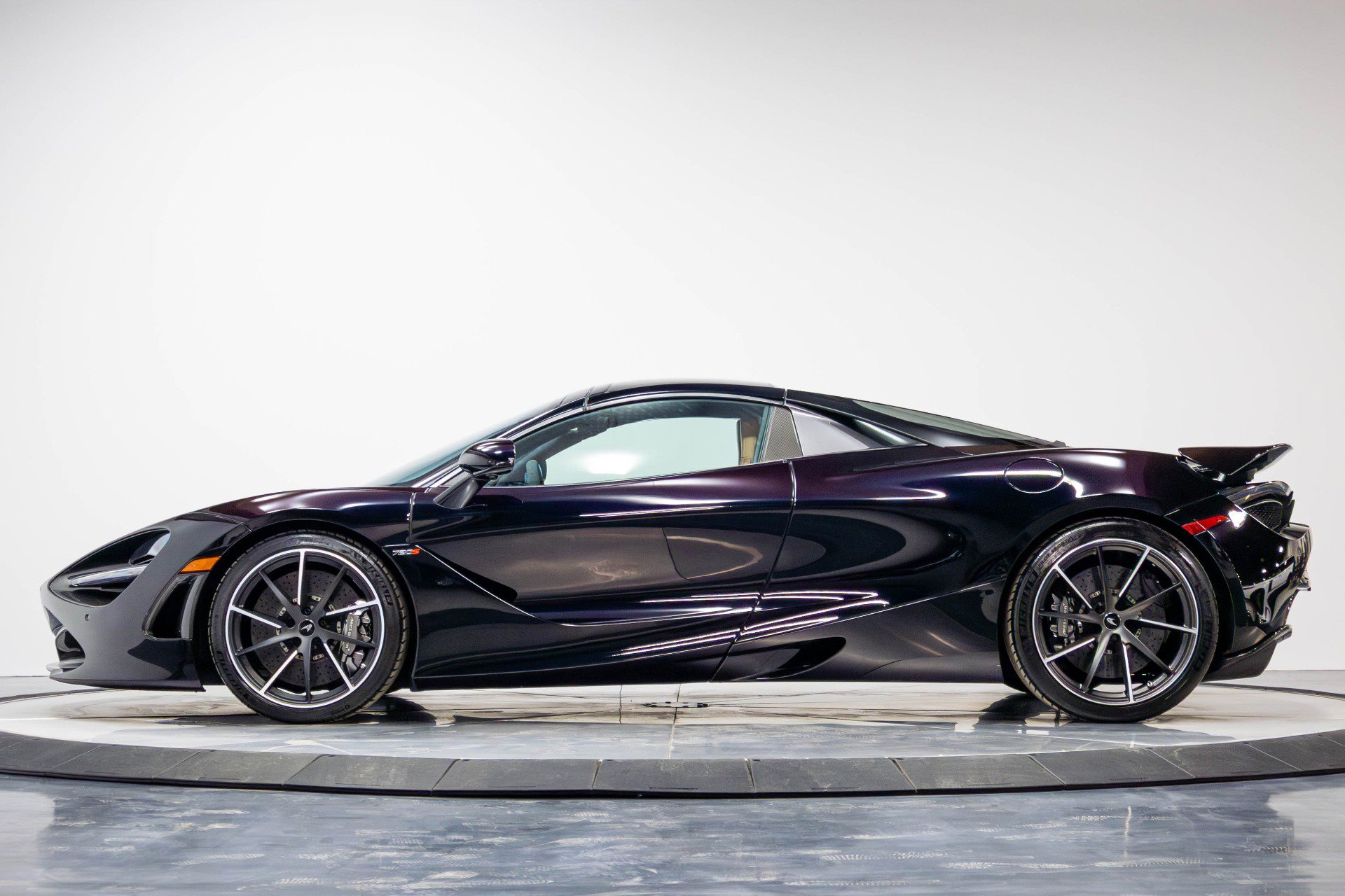 Used 2019 McLaren 720S Luxury photo 28