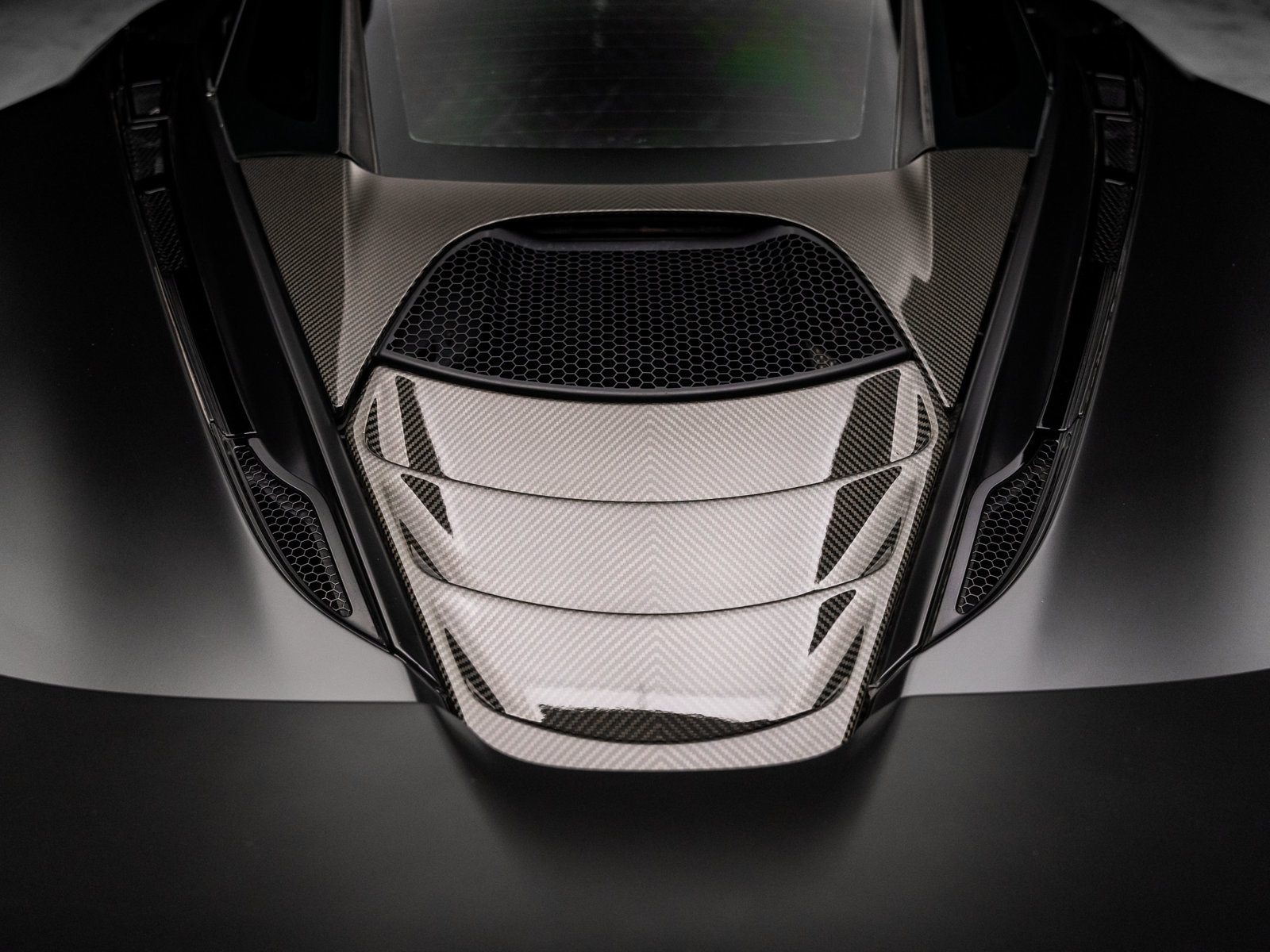 Used 2018 McLaren 720S photo 34