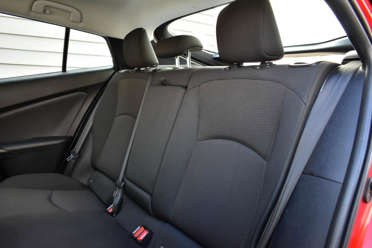 2022 Toyota Prius LE