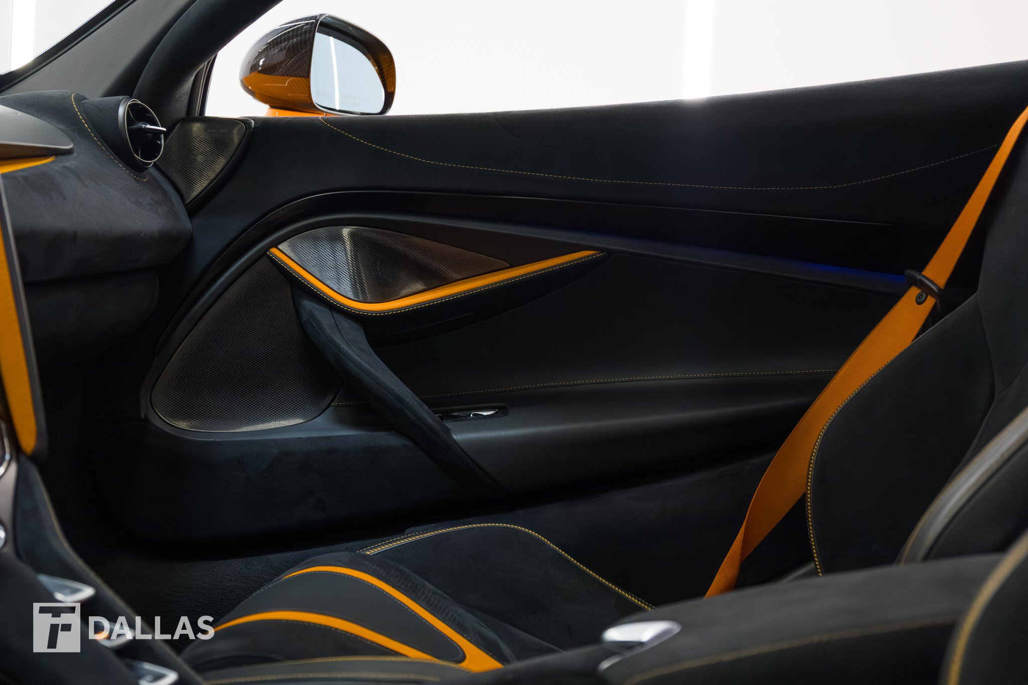 Used 2019 McLaren 720S Performance photo 25