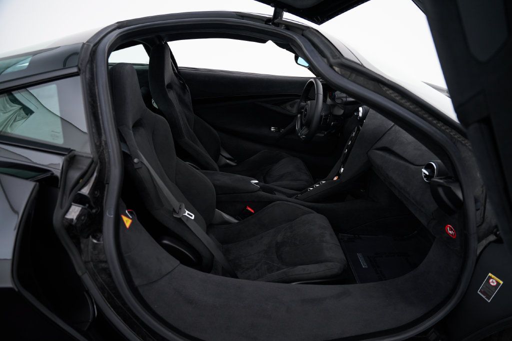 Used 2025 McLaren 750S photo 46