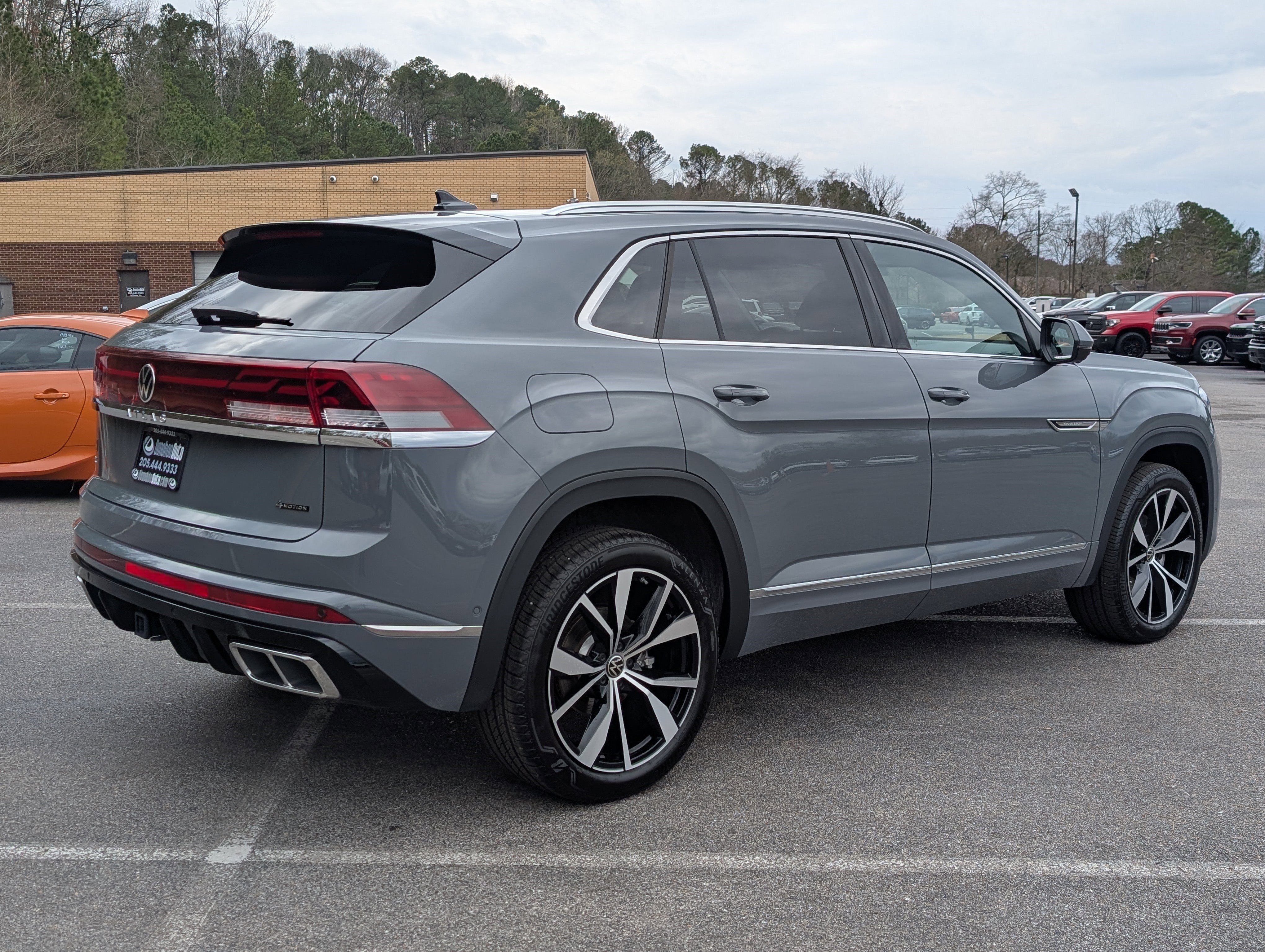 2025 Volkswagen Atlas Cross Sport SEL Premium R-Line