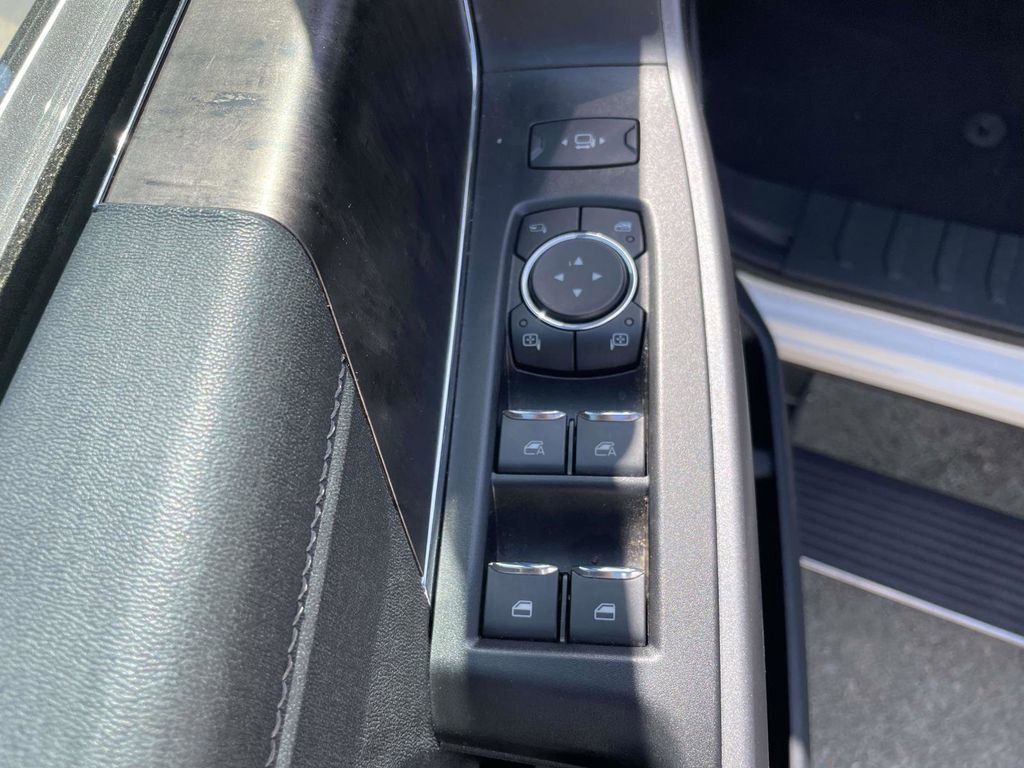 2025 Ford F350 Lariat