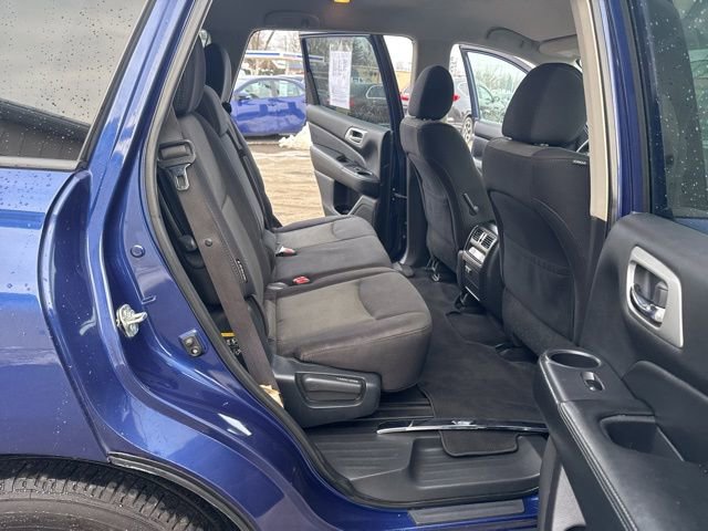 2020 Nissan Pathfinder S