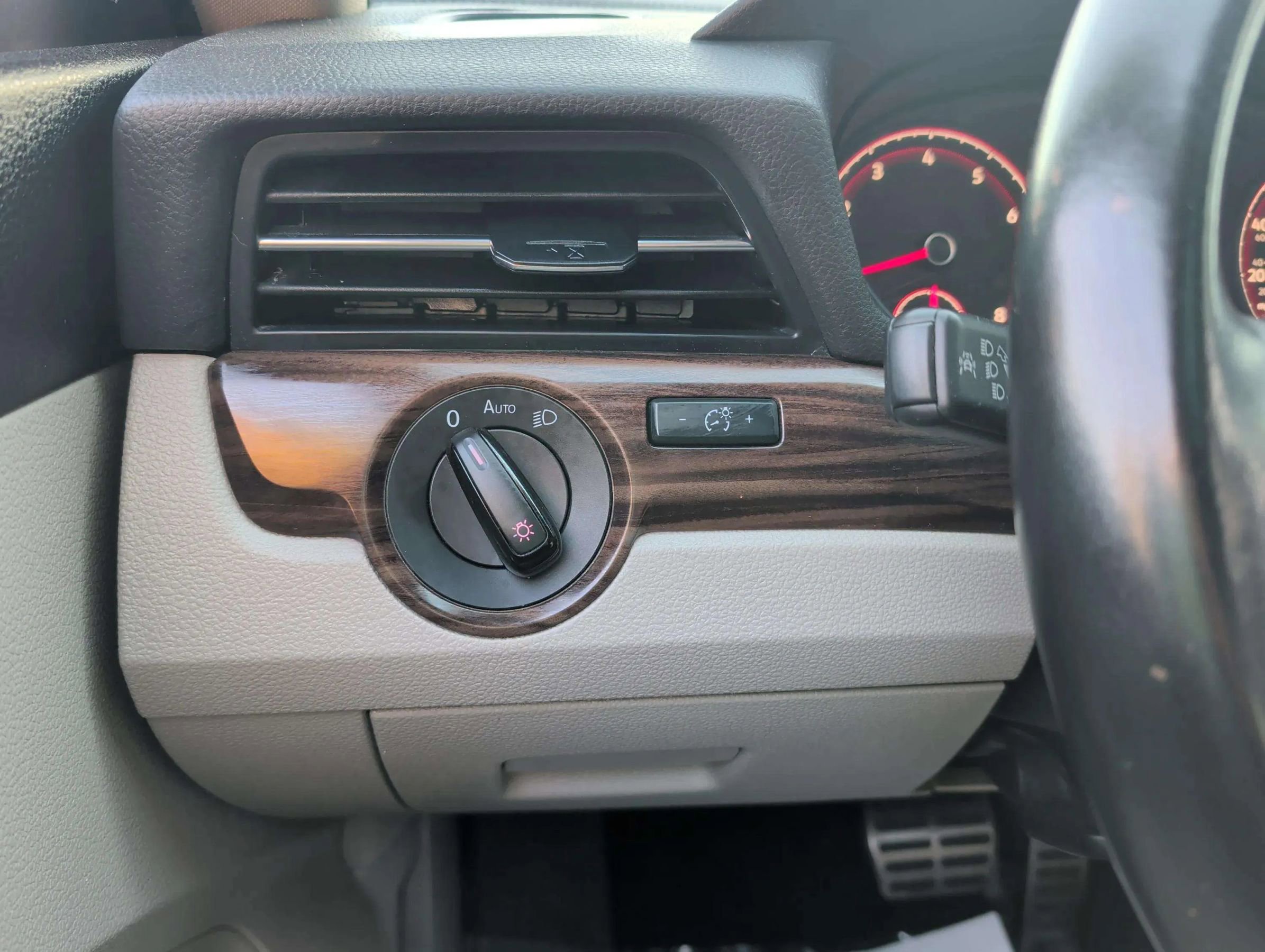 2020 Volkswagen Passat 2.0T SEL