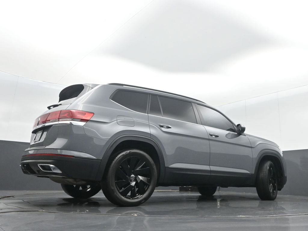 2025 Volkswagen Atlas SE